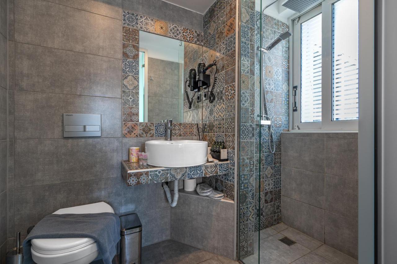 Aeolos Luxury Suites Athen Exterior foto