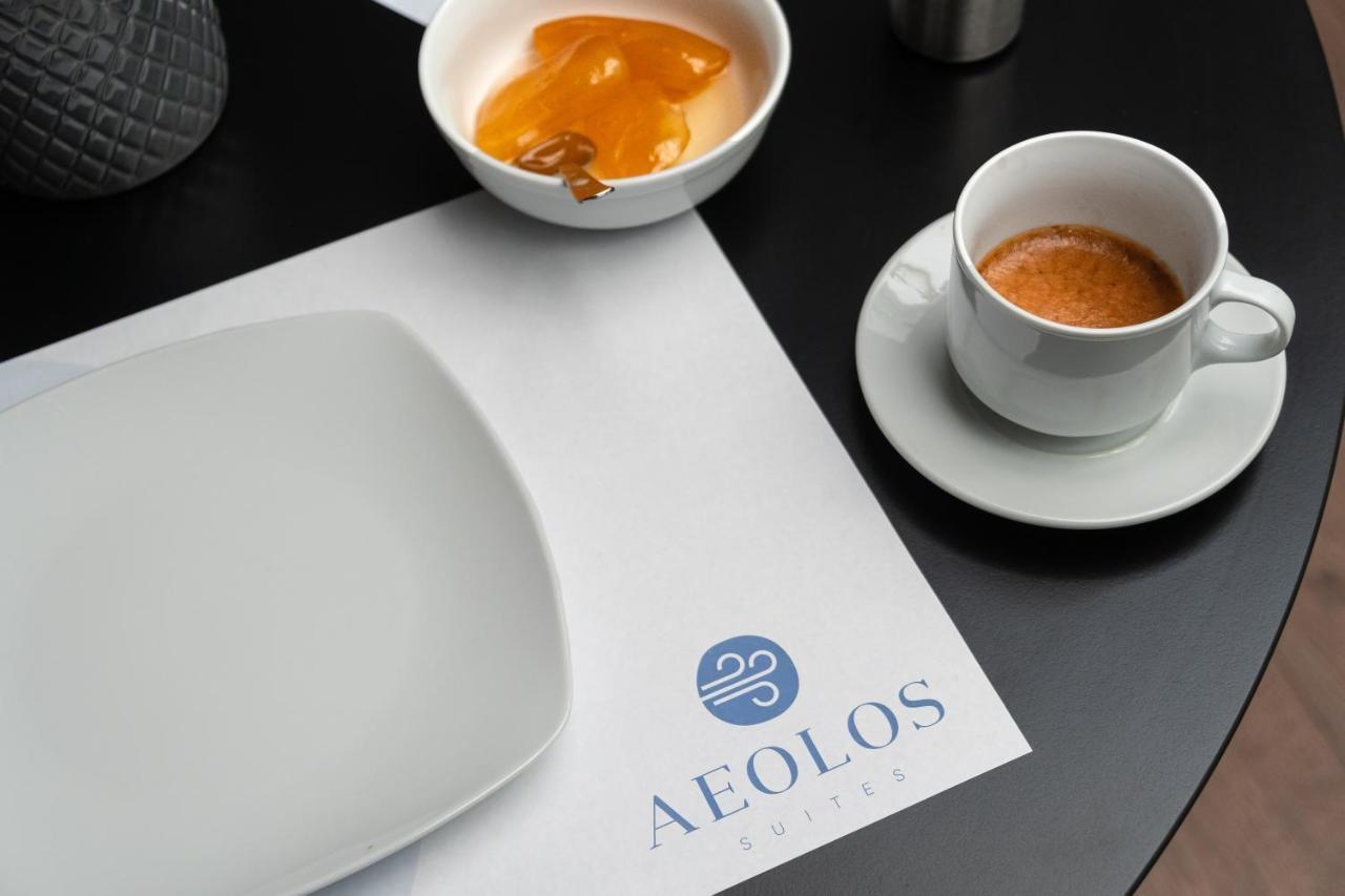Aeolos Luxury Suites Athen Exterior foto